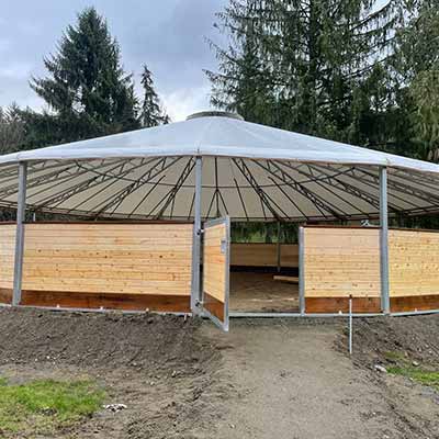 Deerfield Farm's new covered round-pen