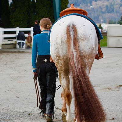 Deerfield Farm student with show horse